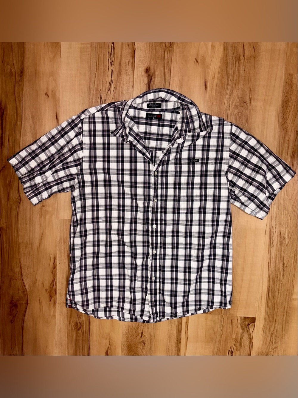 Ecko Unltd short sleeve button down shirt